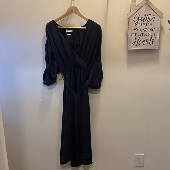Babaton Armoire Dress in Dark Night Navy (NWT) - Picture 5 of 9